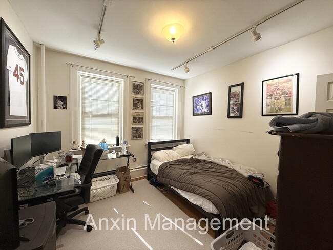 Building Photo - 311 Allston St