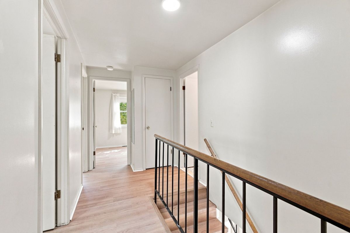Building Photo - 4856 Danbury Dr