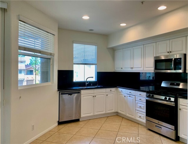 Building Photo - 131 Stepping Stone