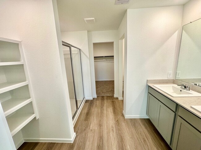 Building Photo - 27736 Woodglen Mews Wy