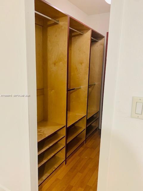 Building Photo - 16119 Kingsmoor Way