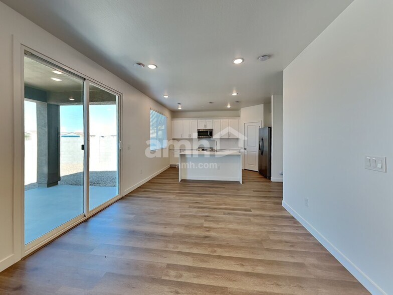 Building Photo - 9733 W Luxton Ln