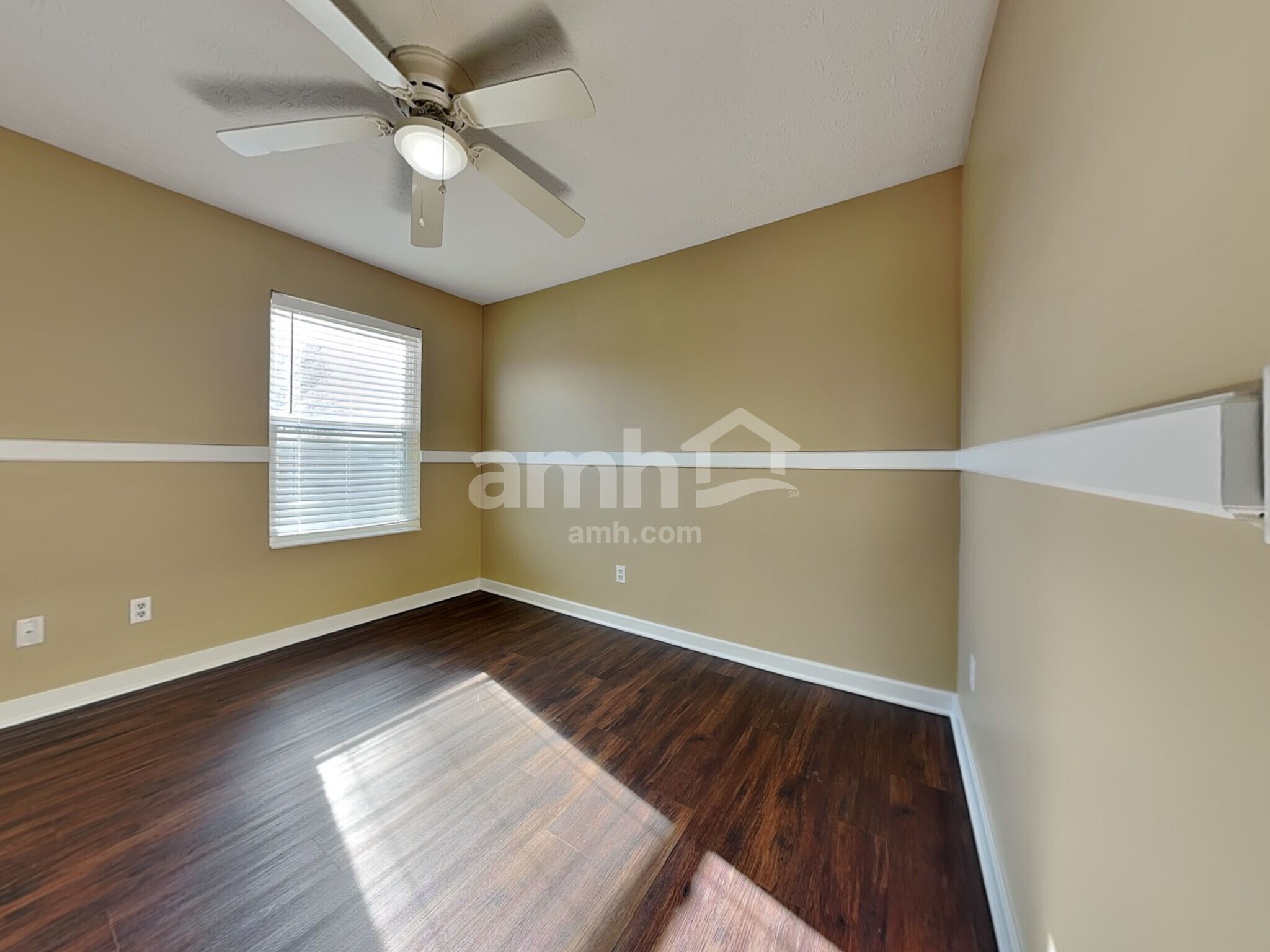 Building Photo - 327 Hartford Ct