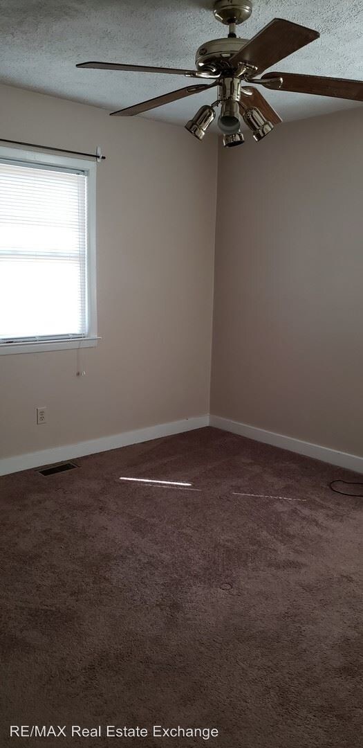 Building Photo - 2 br, 2 bath House - 946 Warwick Mill Road
