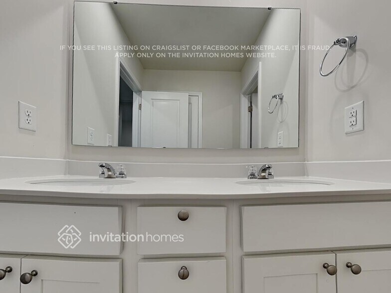 Building Photo - 7220 Olive Coast St