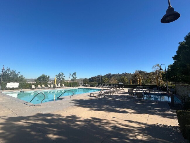 Building Photo - Modern 4 Bedroom Home with Downstairs Suite, Owned Solar & Resort-Style HOA Amenities