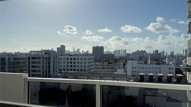 Building Photo - 100 Lincoln Rd