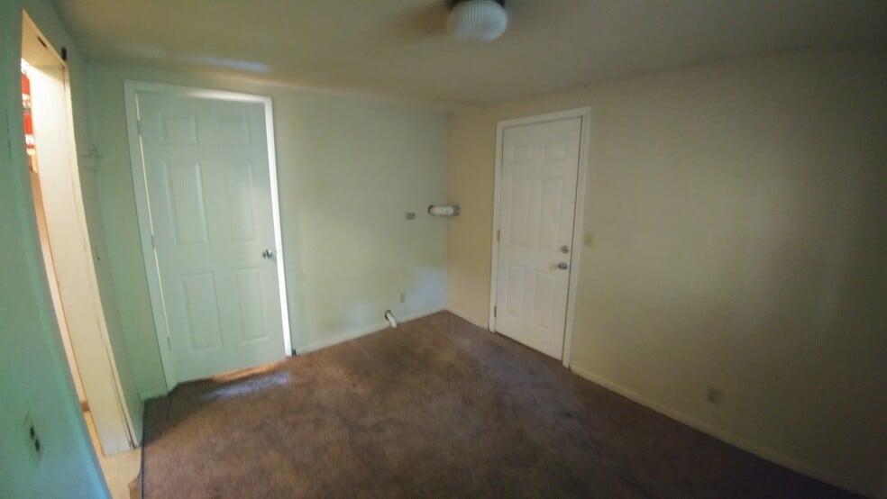 bed 3 - 1031 Quivera Cir