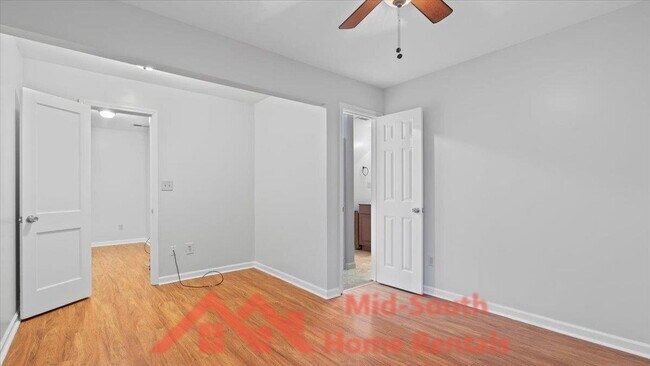 Building Photo - 4515 Flamingo Rd