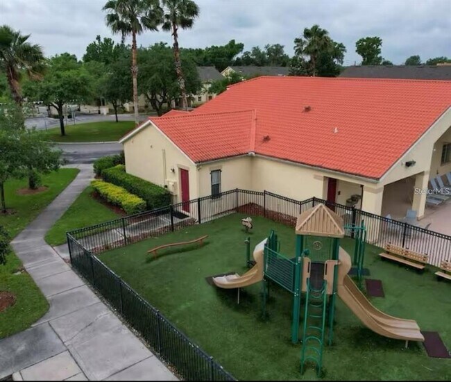 Building Photo - 2798 Club Cortile Cir