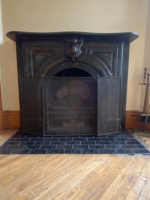 fireplace(non-operational) - 231 Calkins Ave SE
