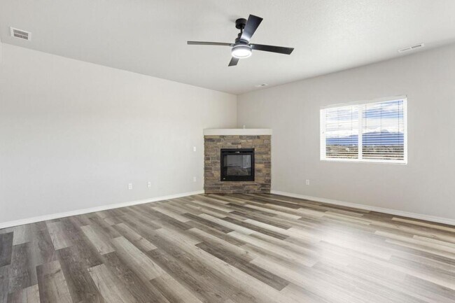 Building Photo - 8560 Dry Needle Place