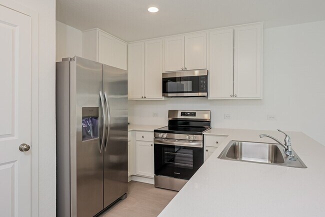 Building Photo - 621 Craven St