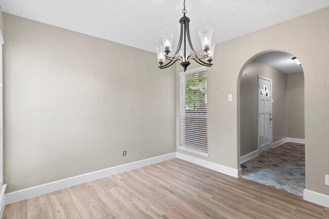 Building Photo - 27234 Wells Ln