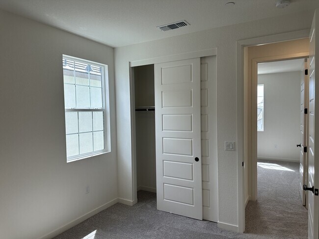 Building Photo - Come Tour This Beautiful Brand New 4-Bedro...
