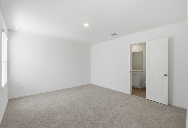 Building Photo - 2631 Lantana Spring Rd