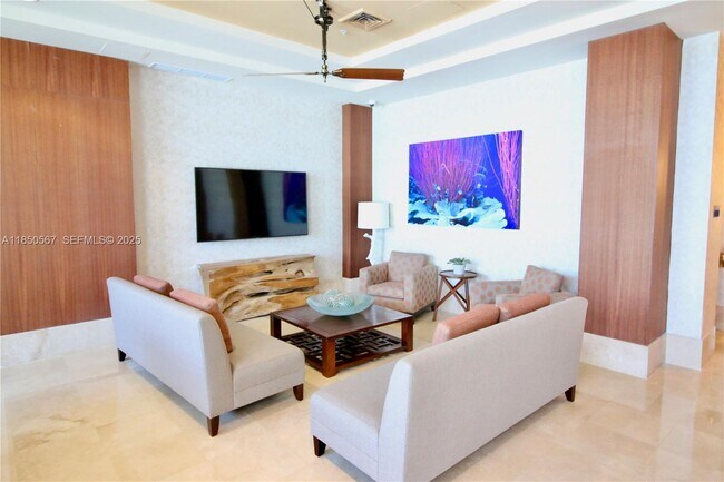 Building Photo - 1945 S Ocean Dr