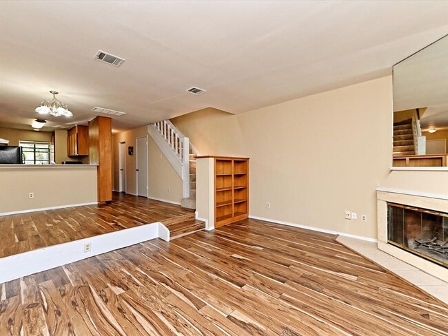 Building Photo - 7122 Wood Hollow Dr