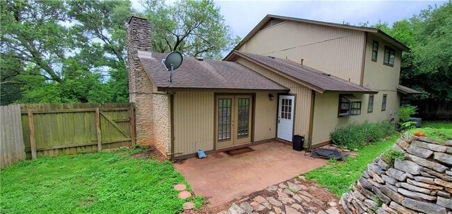 Building Photo - 1403 Canoe Brook Dr