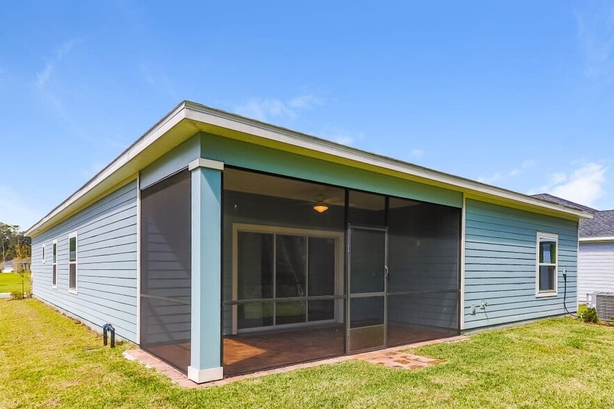 Building Photo - 6337 Bluff Ave