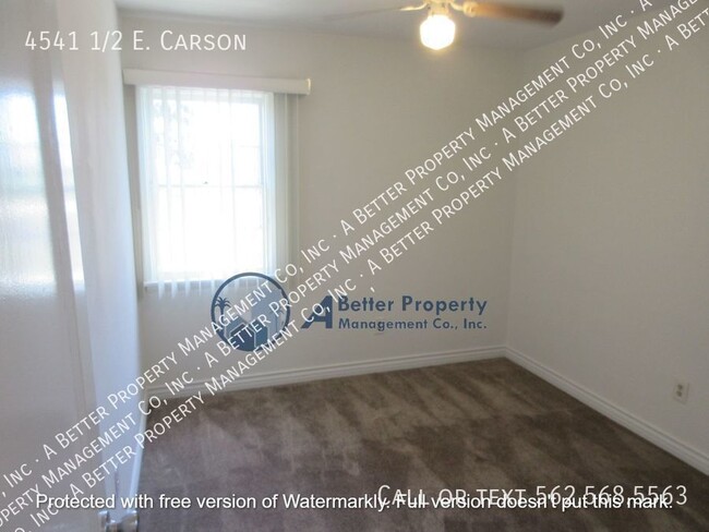 Building Photo - Large One Bedroom by LBCC! NEWER QUARTZ CO...