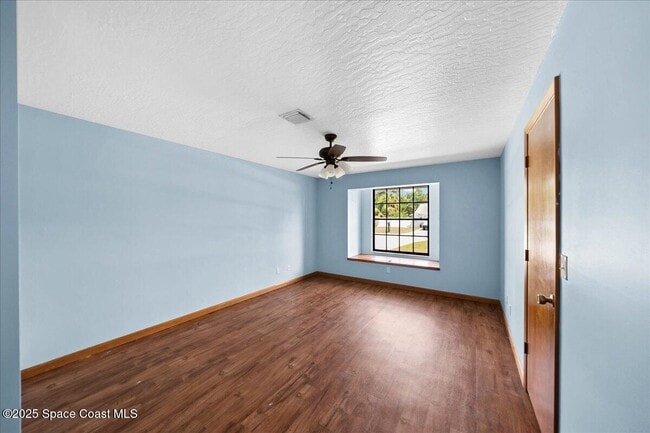 Building Photo - 445 1st Ave