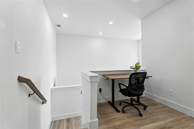 Building Photo - 124 Pinkie Holmes Dr