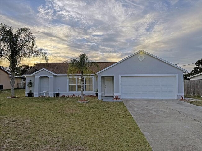 Building Photo - 1820 Hallcrest Dr