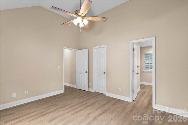 Building Photo - 697 Rebecca Jane Dr