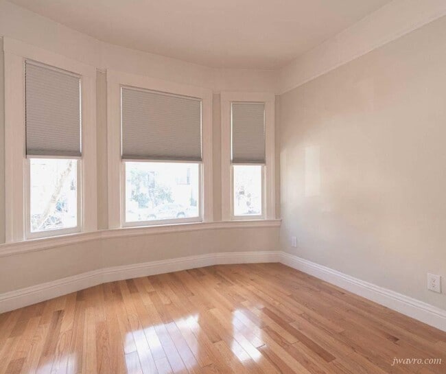 Building Photo - 2268 Bryant St