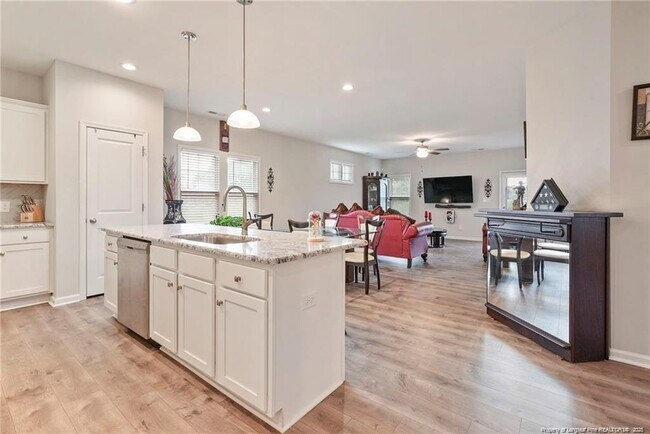 Building Photo - 601 Laurel Lake Rd