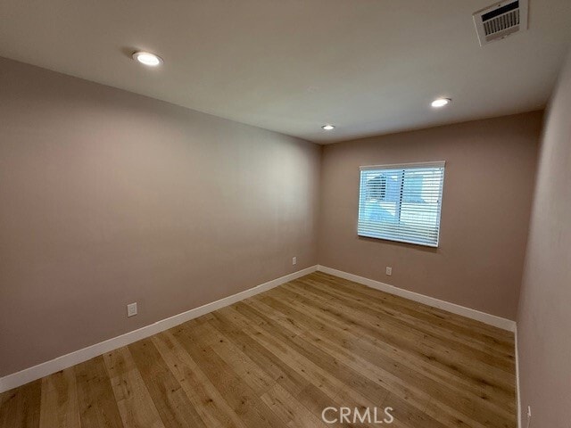 Building Photo - 1117 W Burbank Blvd