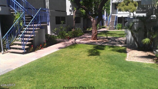 Building Photo - 3301 E Earll Dr