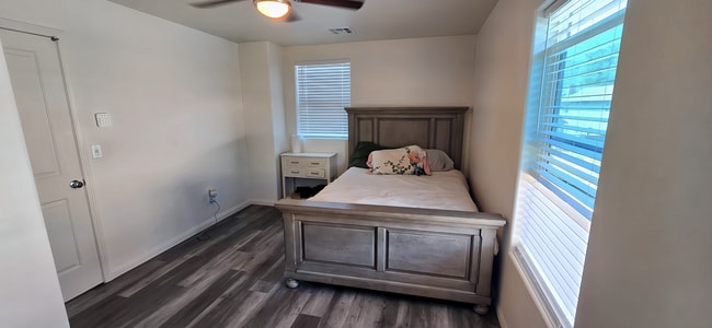 Building Photo - Coming Soon-Charming Tehachapi Retreat - $...