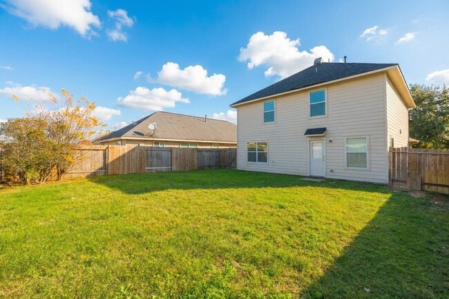 Building Photo - 21611 Falvel Misty Dr