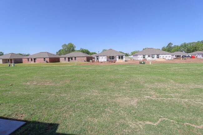 Building Photo - Stunning New Construction Home 4 Bed 2 Bath in Bixby!