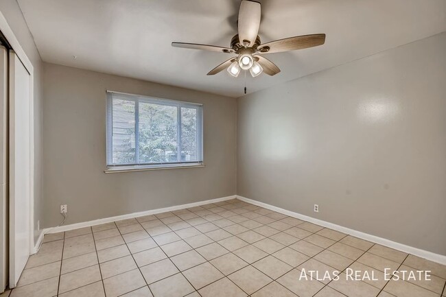 Building Photo - 1395 Lansing St