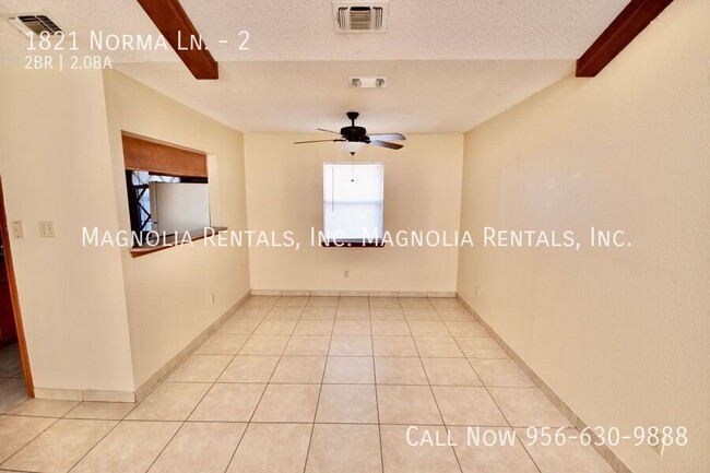 Building Photo - Centrally Located Edinburg Apartment for R...