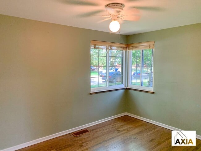 Building Photo - Exceptional Neighborhood!