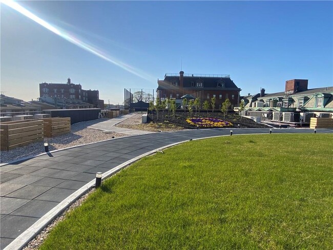 Building Photo - 1238 63rd St