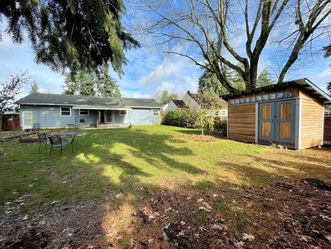Building Photo - Charming Mid-Century Ranch with Large Yard and Attached Garage