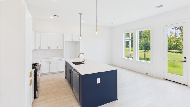 Building Photo - 9609 Valeca Dr