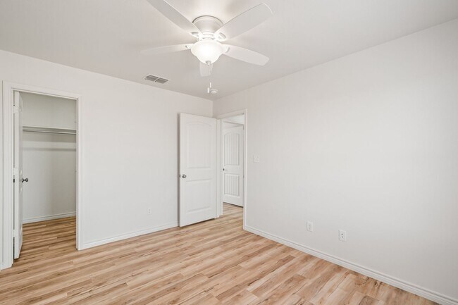 Building Photo - 109 North F M 789