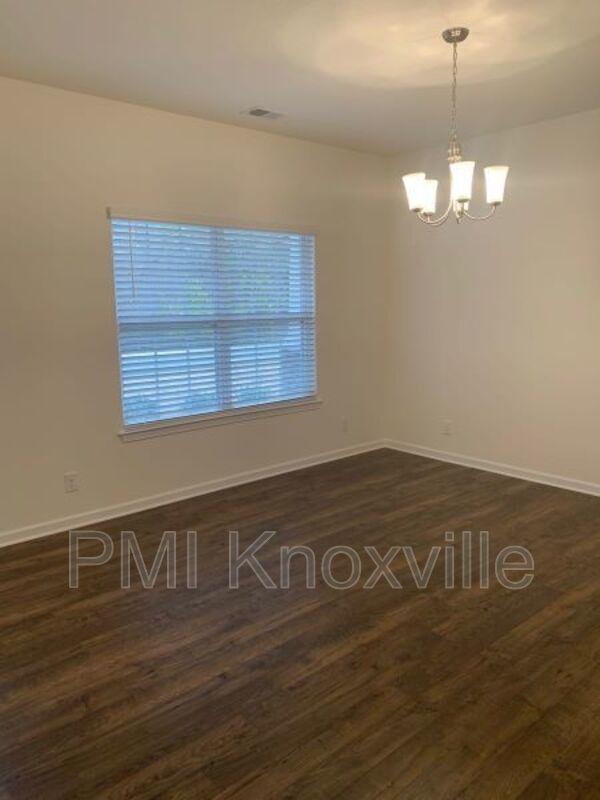 Building Photo - 5371 Calvert Ln