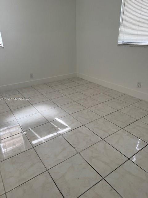 Building Photo - 2131 NW 26th Ave