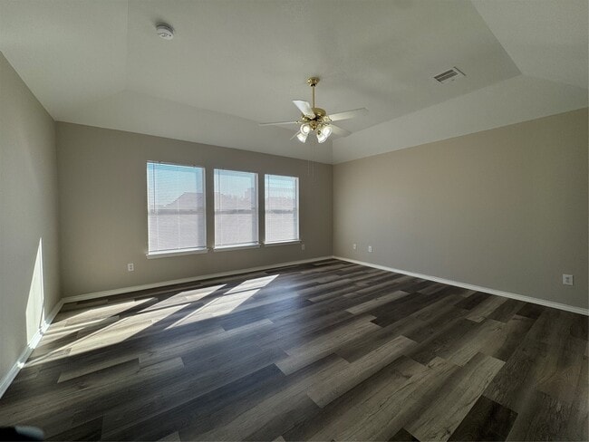 Building Photo - 6319 Sunlit Orchard Dr