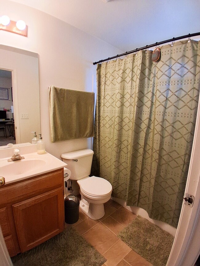 Building Photo - 416 N Seven Peaks Blvd