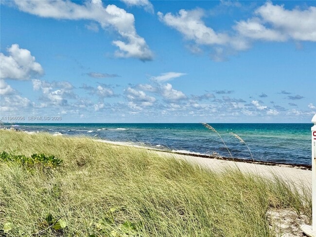 Building Photo - 9225 Collins Ave