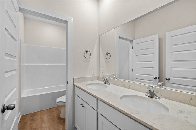 Building Photo - 4682 W Aurora St