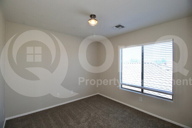Building Photo - 2633 W Bisbee Way